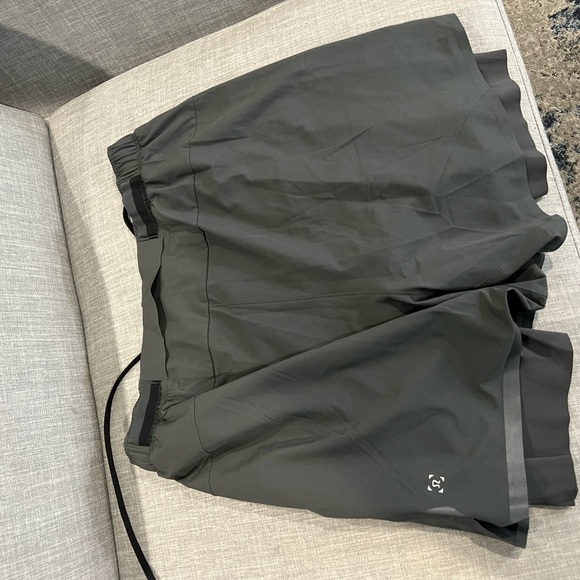 Surge lined shorts 6” grey - Picture 2 of 2